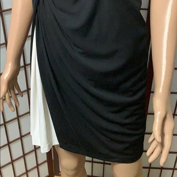 ADRIANNA PAPELL PETITE BLACK & White EVENI…p - Picture 3 of 7